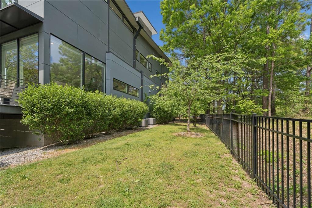 829 North Avenue Northeast, Unit 2 Atlanta, GA 30306 - Photo 36 of 36