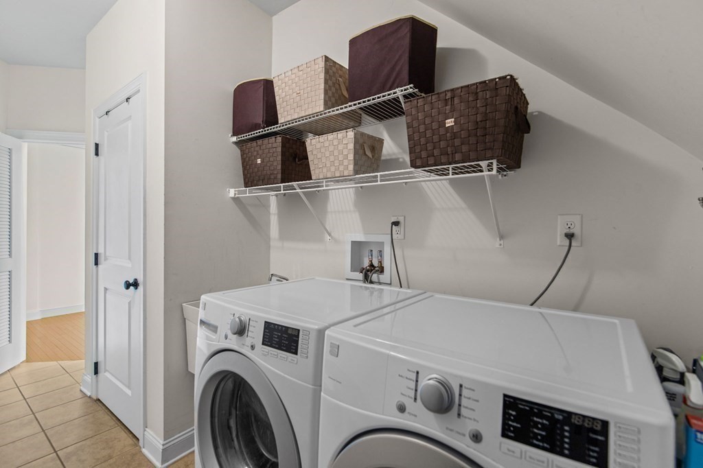 14 Pine Tree Drive Methuen, MA 01844 - Photo 24 of 42 a utility room with dryer and washer