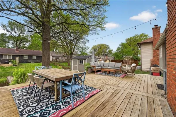 $364,900 | 11401 West 72nd Terrace, Shawnee, KS 66203
