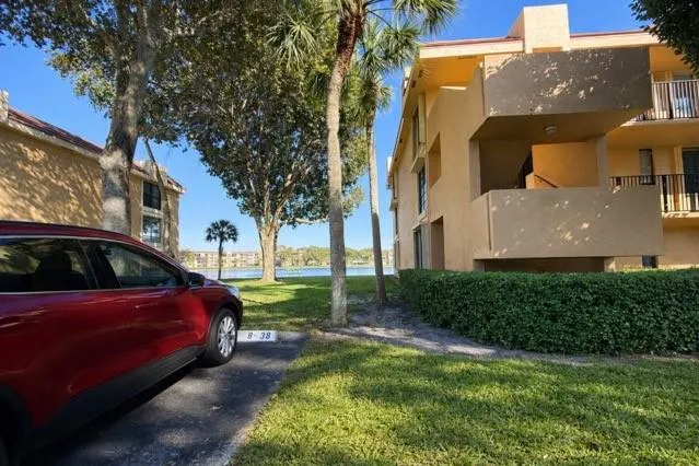 $190,000 | 6311 Coral Lake Drive, Unit 111, Pompano Beach, FL 33063
