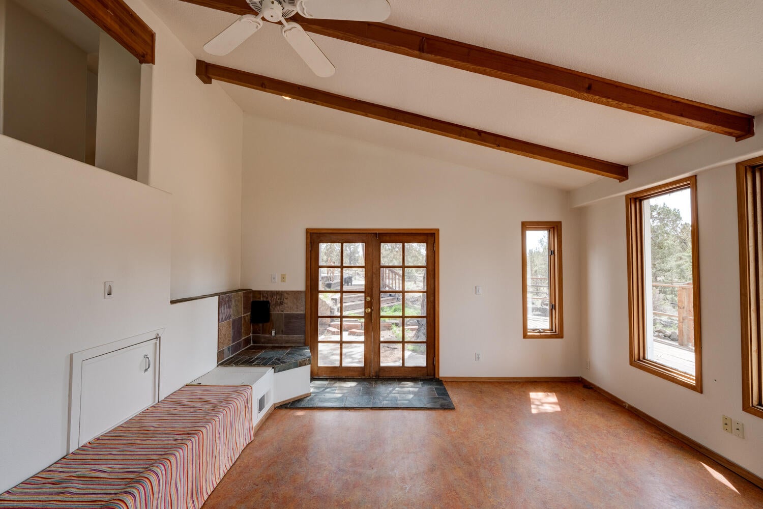 64925 McGrath Road Bend, OR 97701 - Photo 15 of 51 17