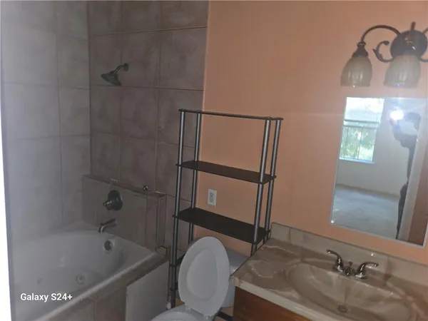 $1,200 | 5238 Westlake Drive, New Orleans, LA 70126