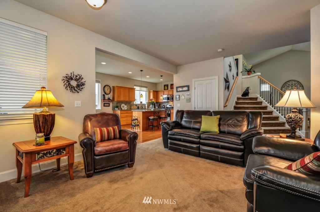 16031 Southeast 137th Terrace Renton, WA 98059 - Photo 11 of 14 Gallery Image 11