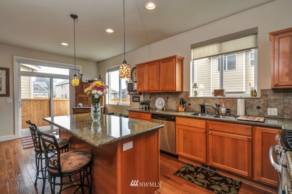 16031 Southeast 137th Terrace Renton, WA 98059 - Photo 8 of 14 Gallery Image 8