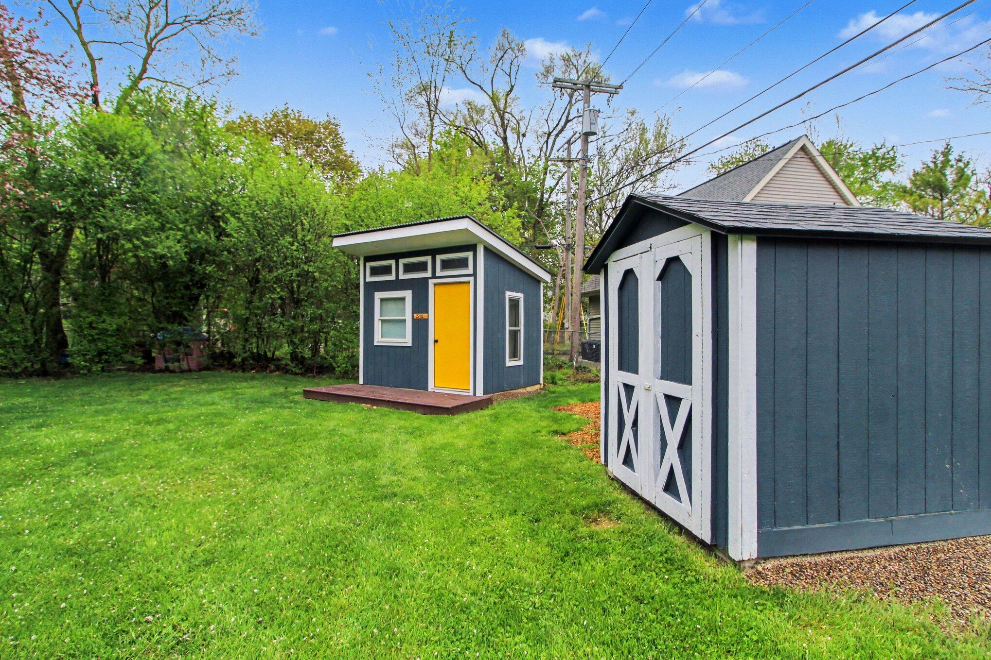 2702 Cranbrook Road Ann Arbor, MI 48104 - Photo 22 of 30 025_file_8944