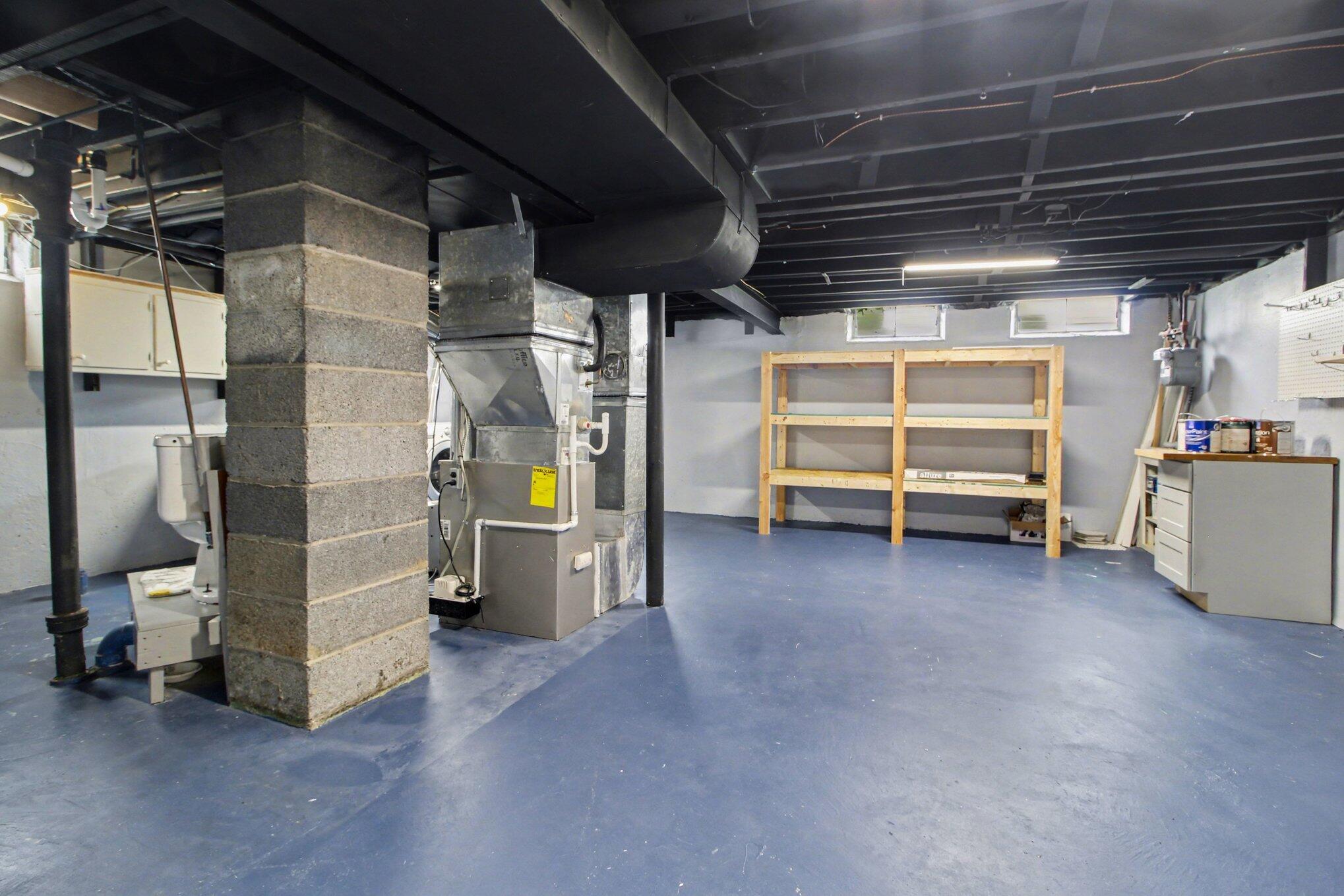 2702 Cranbrook Road Ann Arbor, MI 48104 - Photo 28 of 30 020_file_9616