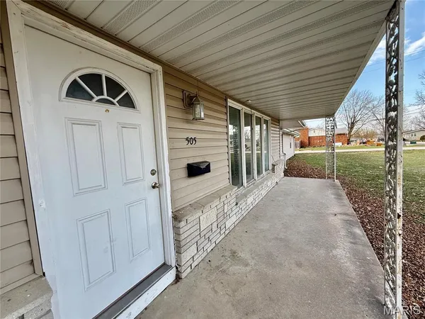 $219,000 | 505 West Walsh Avenue, Montgomery City, MO 63361