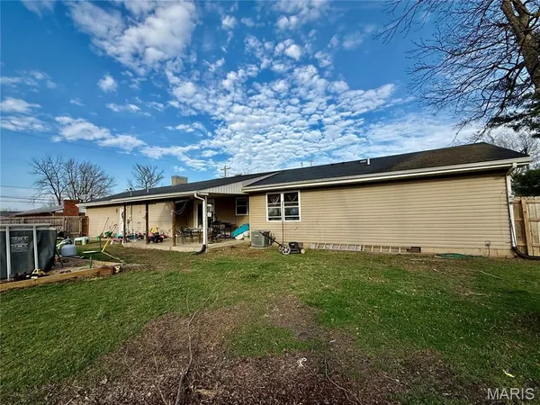 $219,000 | 505 West Walsh Avenue, Montgomery City, MO 63361