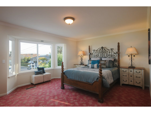 471 Border Hill Road Los Altos, CA 94024 - Photo 15 of 25 Gallery Image 15