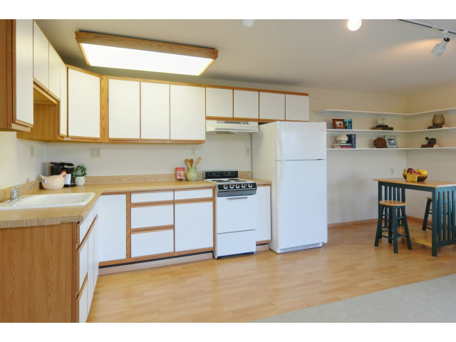 471 Border Hill Road Los Altos, CA 94024 - Photo 21 of 25 Gallery Image 21