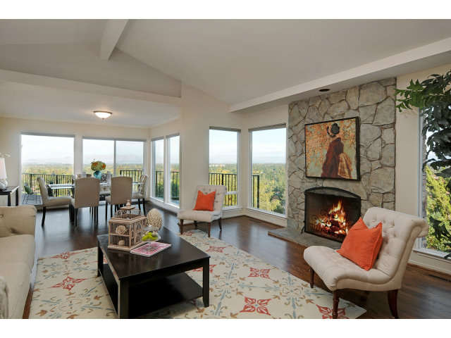 471 Border Hill Road Los Altos, CA 94024 - Photo 3 of 25 Gallery Image 3