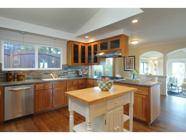 471 Border Hill Road Los Altos, CA 94024 - Photo 6 of 25 Gallery Image 6