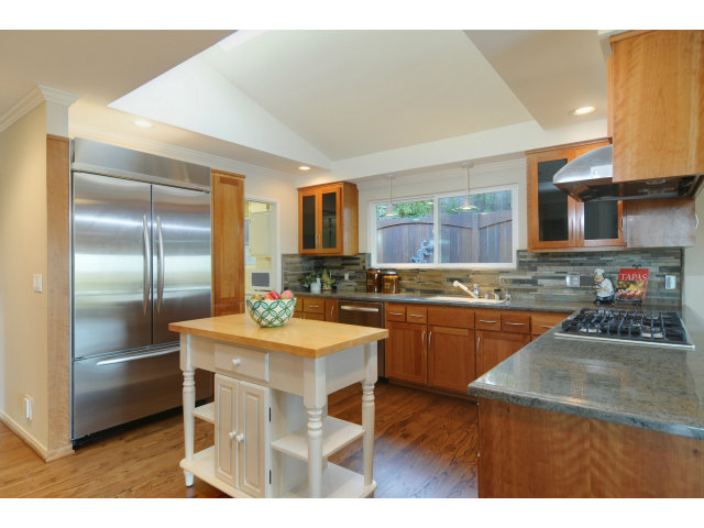 471 Border Hill Road Los Altos, CA 94024 - Photo 7 of 25 Gallery Image 7