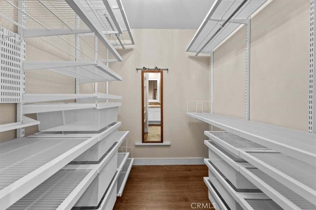 935 Main Street, Unit 202 El Segundo, CA 90245 - Photo 21 of 30 walk in closet