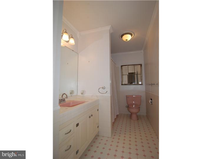 1604 Farr Road Wyomissing, PA 19610 - Photo 11 of 25 Gallery Image 11