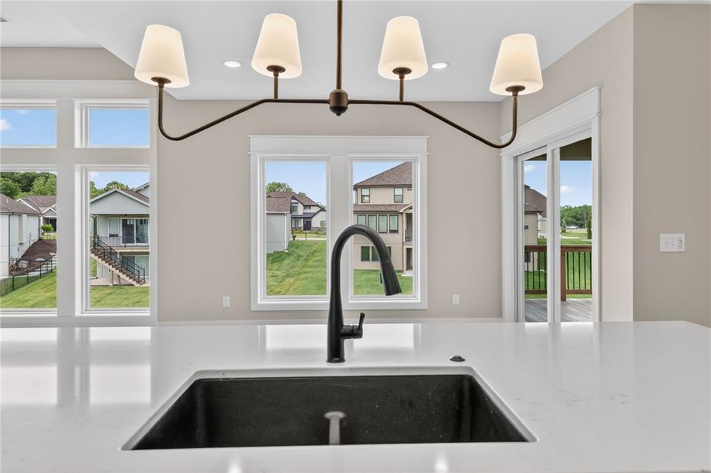 4867 Northwest Vicolo Dellamore Way Riverside, MO 64150 - Photo 13 of 49