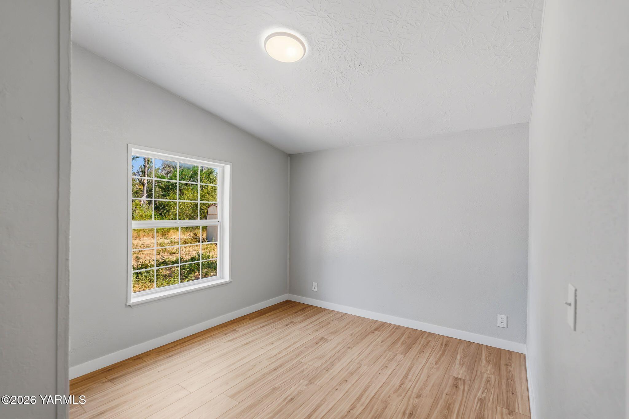 3351 South Naches Road Yakima, WA 98908 - Photo 33 of 41 36_3351 S Naches Rd-26