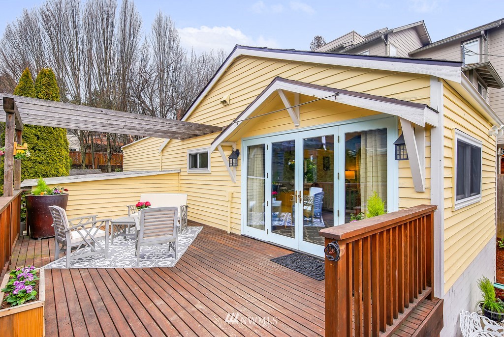 4328 Southwest Concord Street Seattle, WA 98136 - Photo 1 of 15 Gallery Image 1