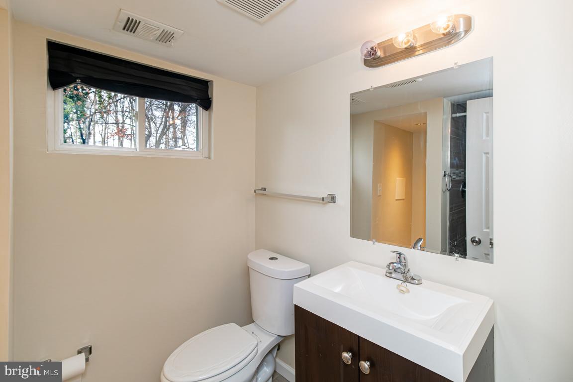 5900 Aley Road Temple Hills, MD 20748 - Photo 11 of 16