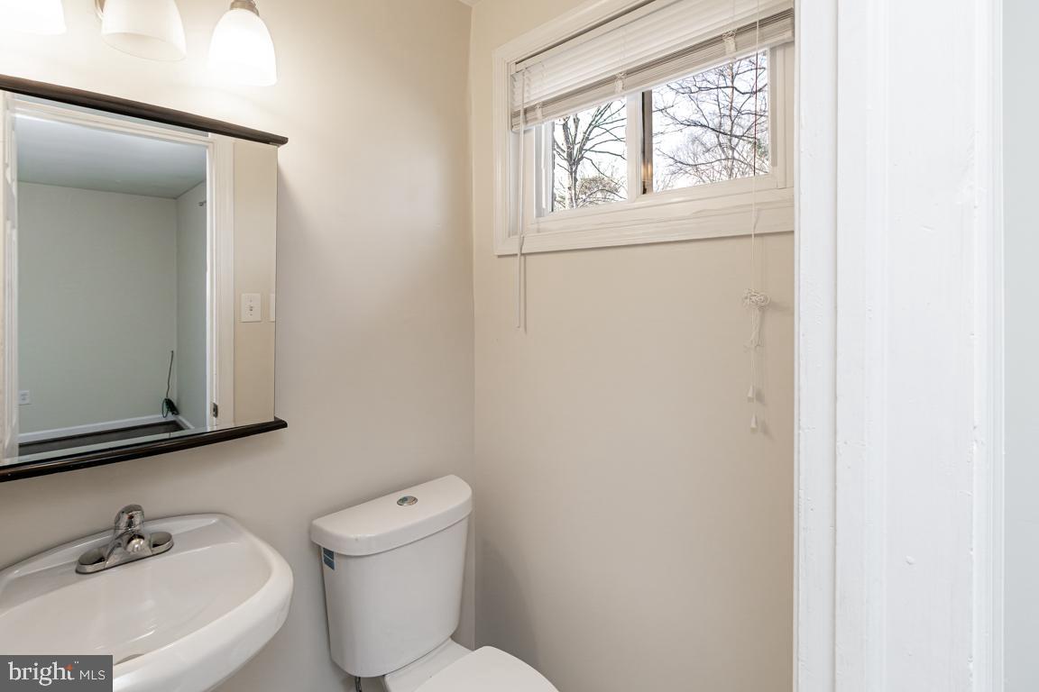 5900 Aley Road Temple Hills, MD 20748 - Photo 8 of 16