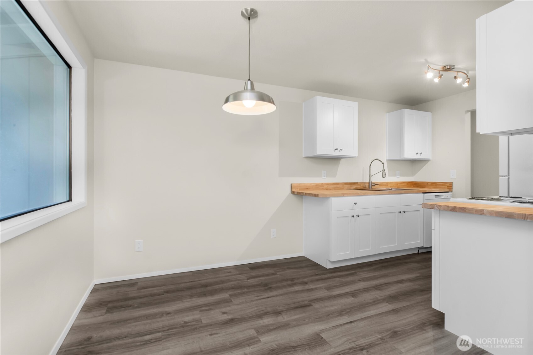 4720-4722 Carpenter Road Southeast Olympia, WA 98513 - Photo 6 of 19 Gallery Image 6