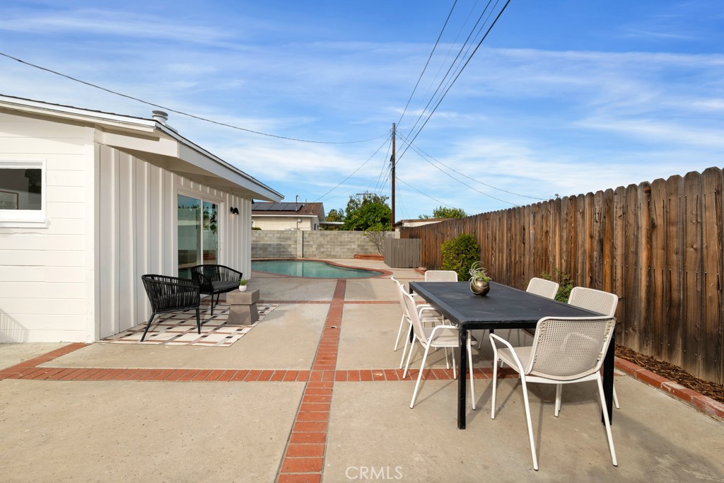 6644 Bothwell Road Reseda, CA 91335 - Photo 22 of 29 a outdoor space with furniture