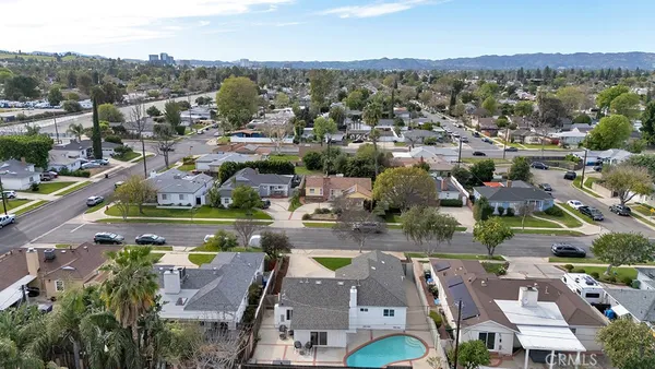$949,900 | 6644 Bothwell Road, Reseda, CA 91335