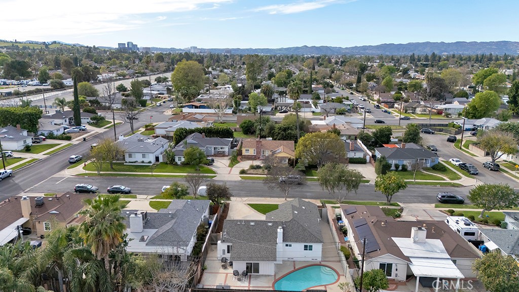 6644 Bothwell Road Reseda, CA 91335 - Photo 28 of 29 an aerial view of residential houses with outdoor space