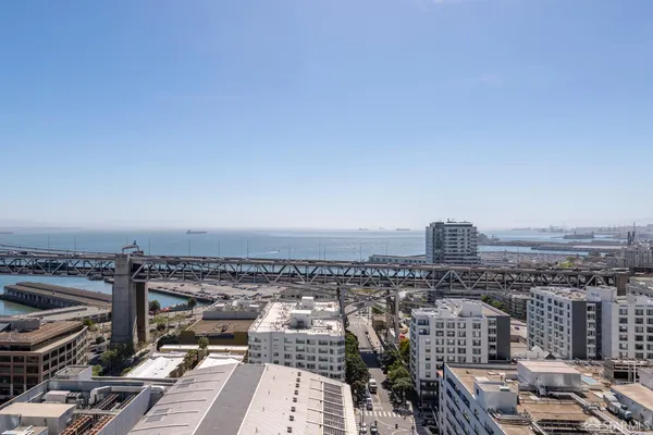 $8,000 | 301 Main Street, Unit 25F, San Francisco, CA 94105