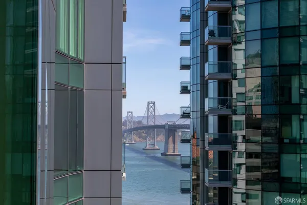 $8,000 | 301 Main Street, Unit 25F, San Francisco, CA 94105