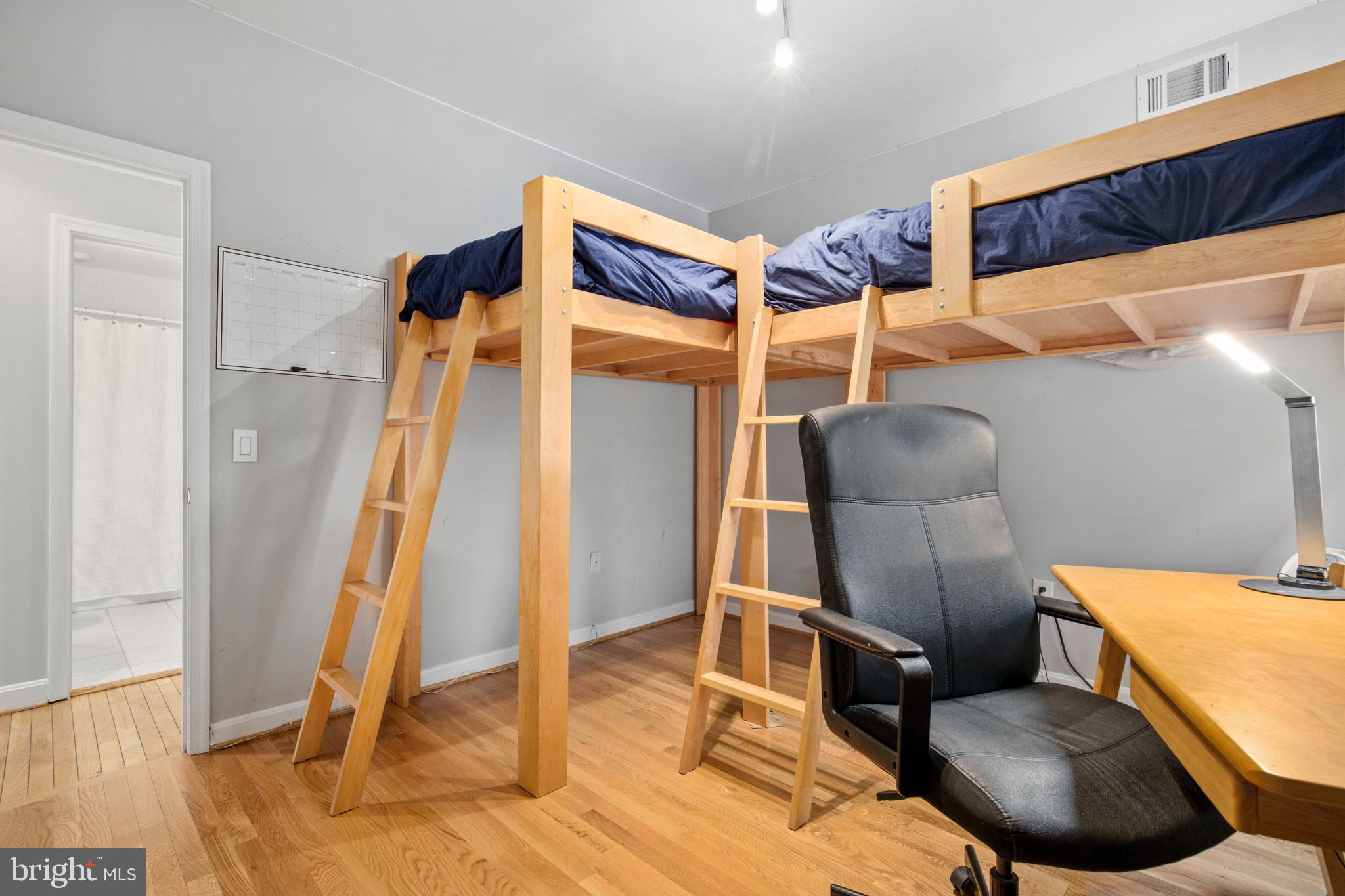 1810 Calvert Street Northwest, Unit 2 Washington, DC 20009 - Photo 24 of 28 Gallery Image 24