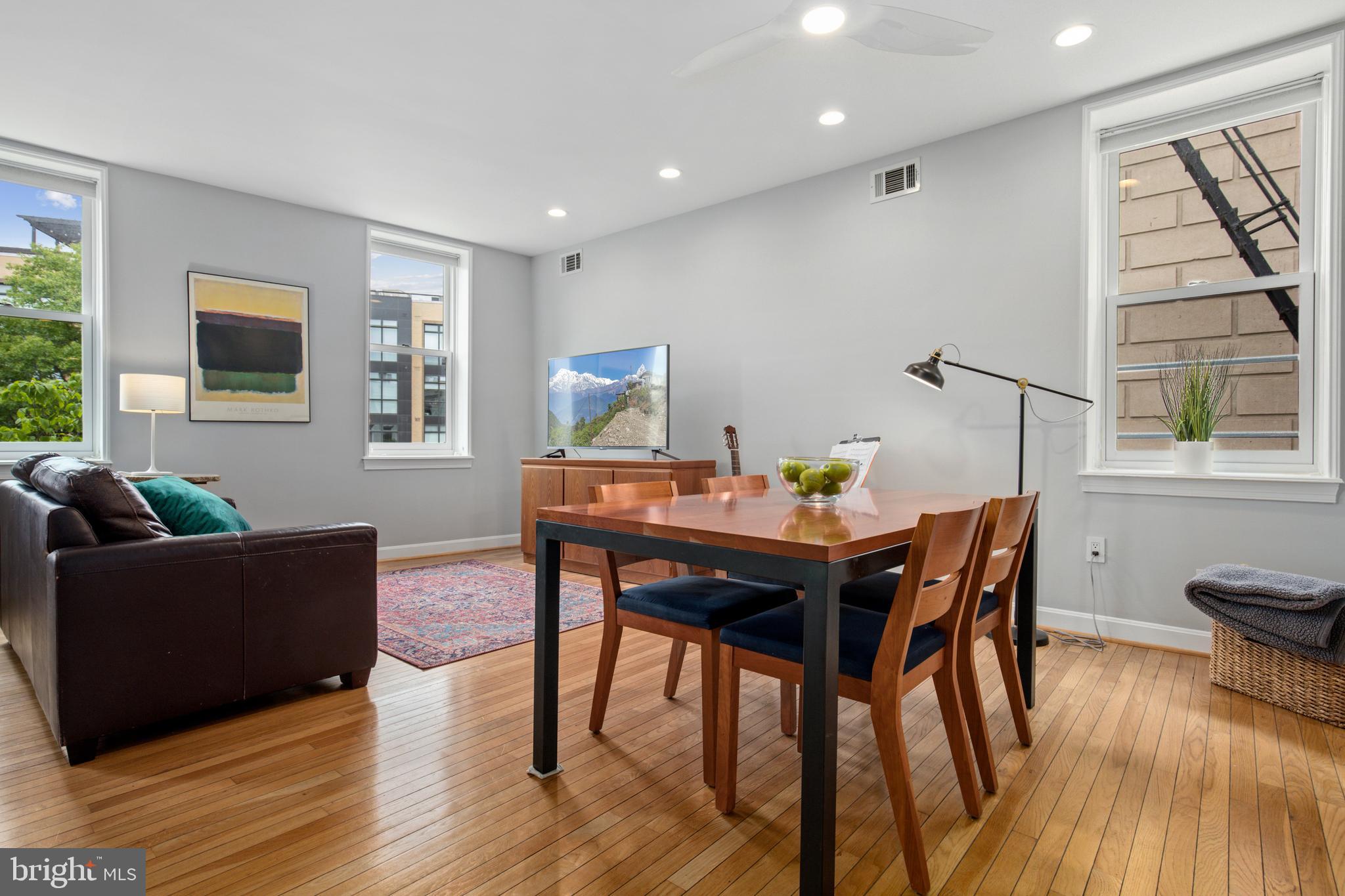 1810 Calvert Street Northwest, Unit 2 Washington, DC 20009 - Photo 4 of 28 Gallery Image 4