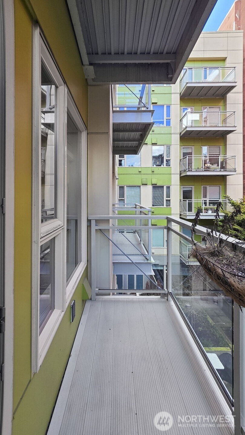 1760 Northwest 56th Street, Unit 309 Seattle, WA 98107 - Photo 26 of 35