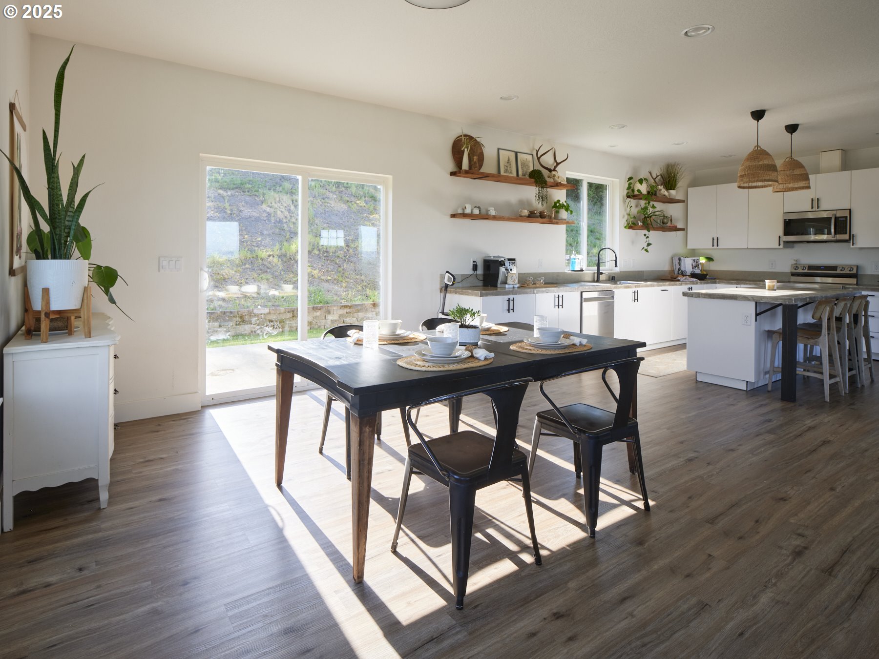 159 Bootjack Lane Kelso, WA 98626 - Photo 15 of 44 Dining Area