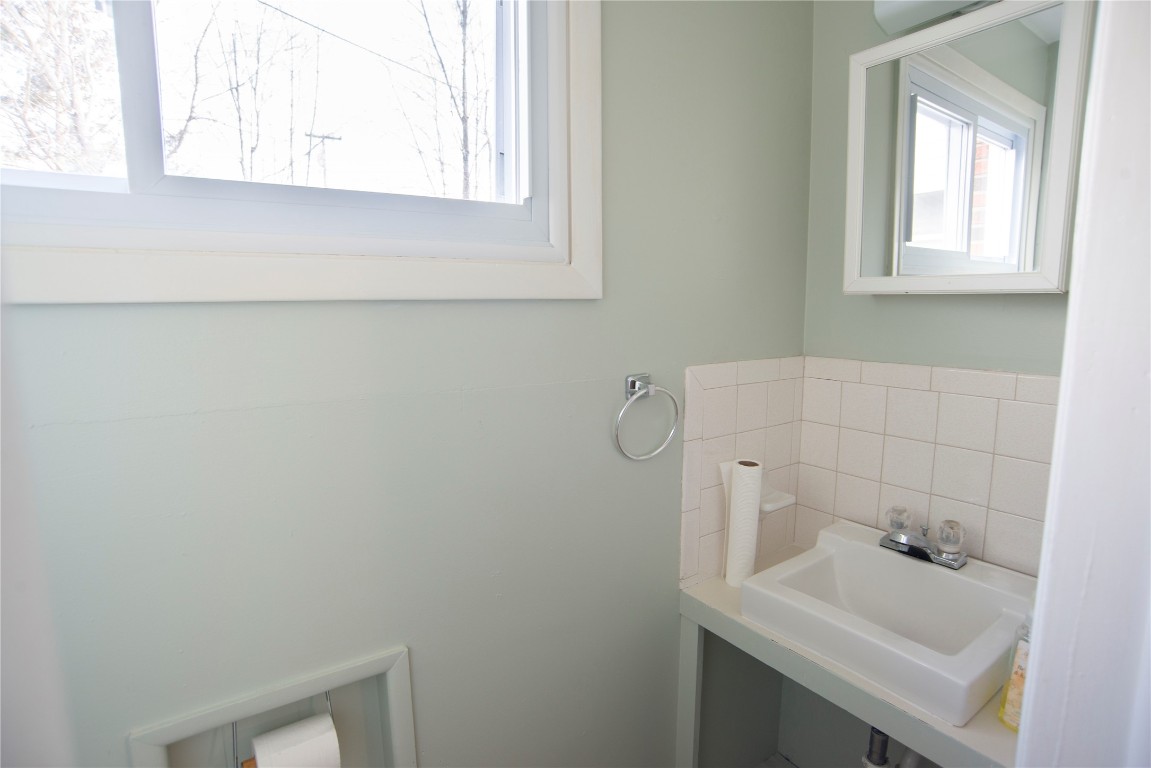 319 Twist Run Road Endicott, NY 13760 - Photo 12 of 50 Gallery Image 12