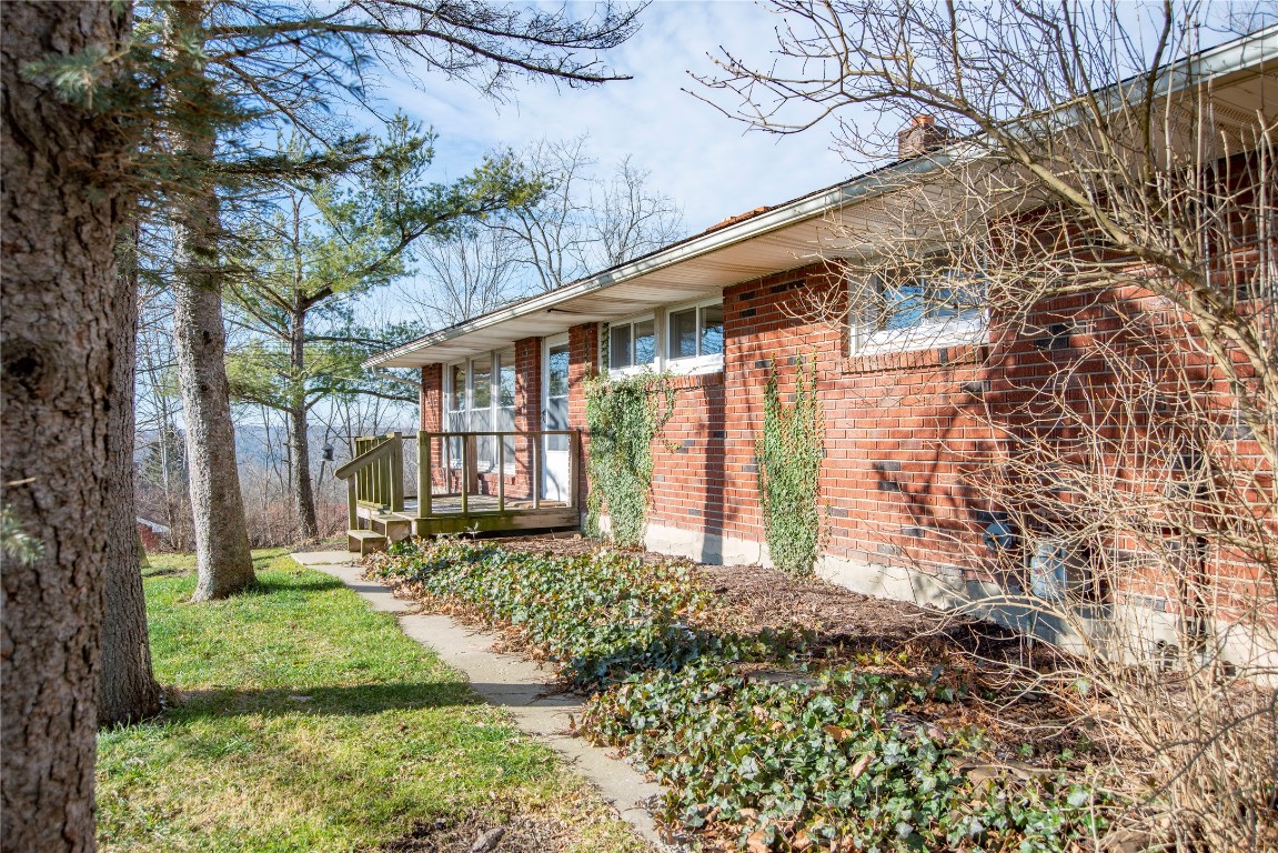 319 Twist Run Road Endicott, NY 13760 - Photo 3 of 50 Gallery Image 3