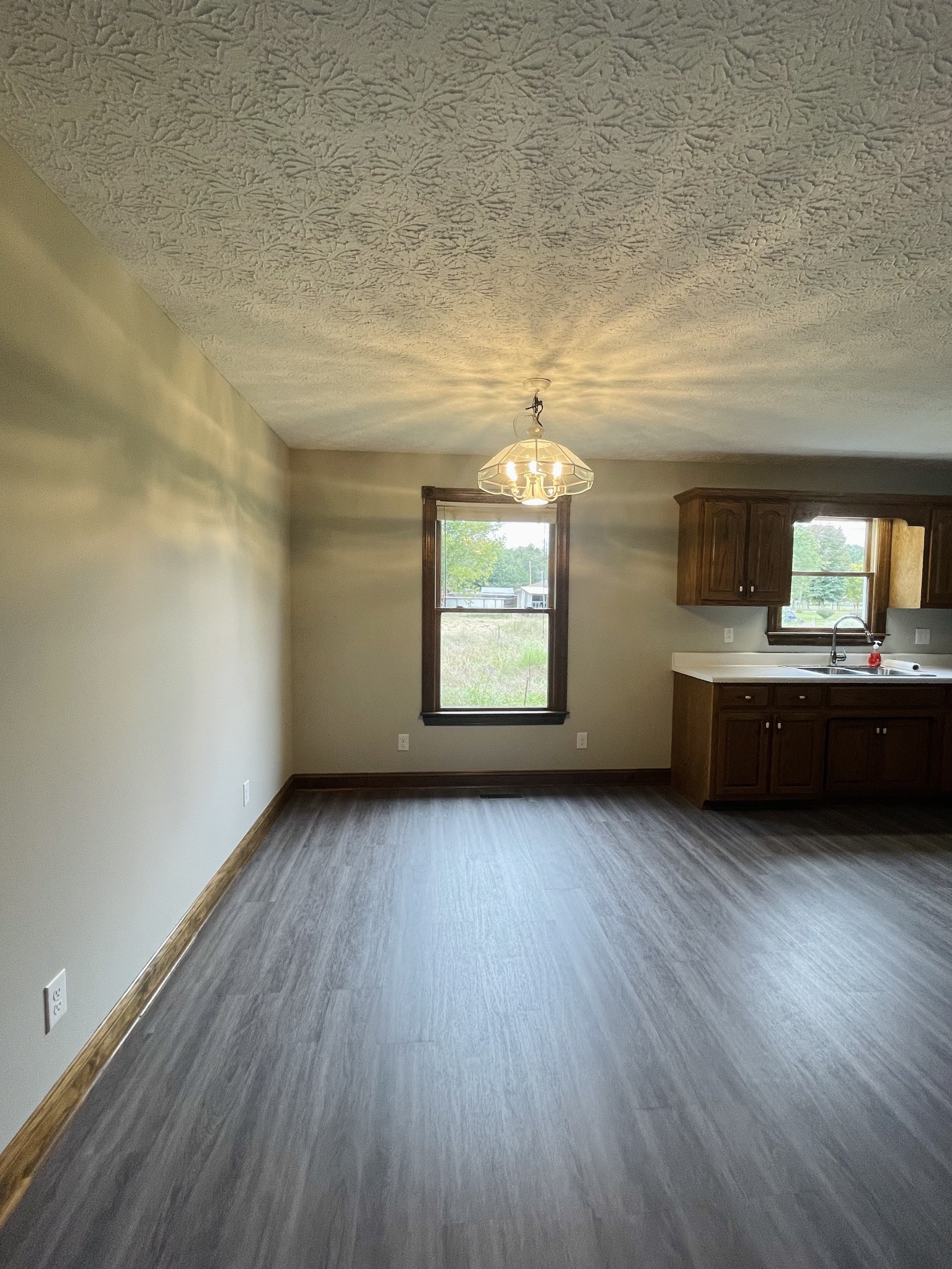 475 Redmon Road Smithville, TN 37166 - Photo 6 of 29 Gallery Image 6