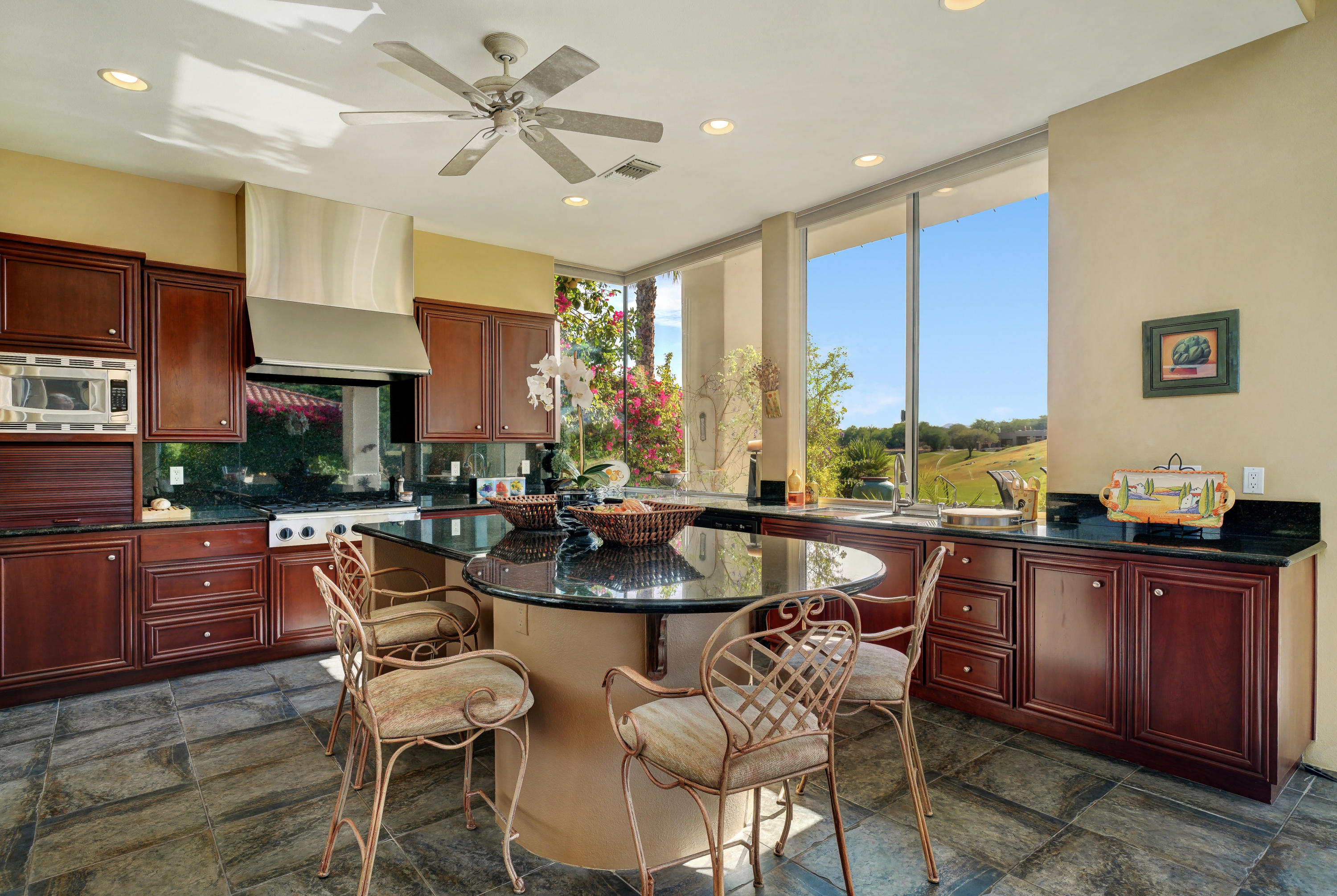 268 Loch Lomond Road Rancho Mirage, CA 92270 - Photo 11 of 44 Photo-36