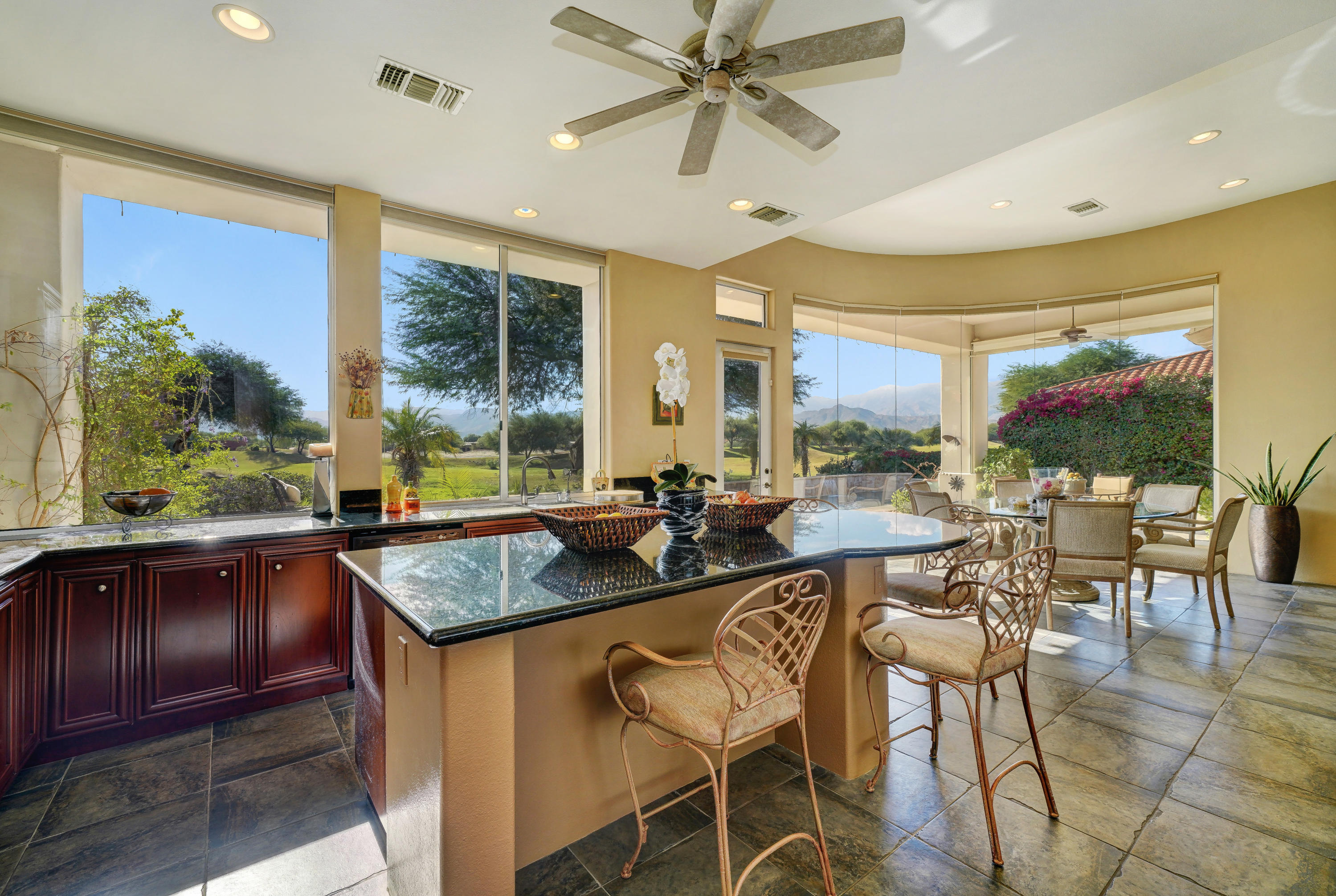 268 Loch Lomond Road Rancho Mirage, CA 92270 - Photo 12 of 44 Photo-39