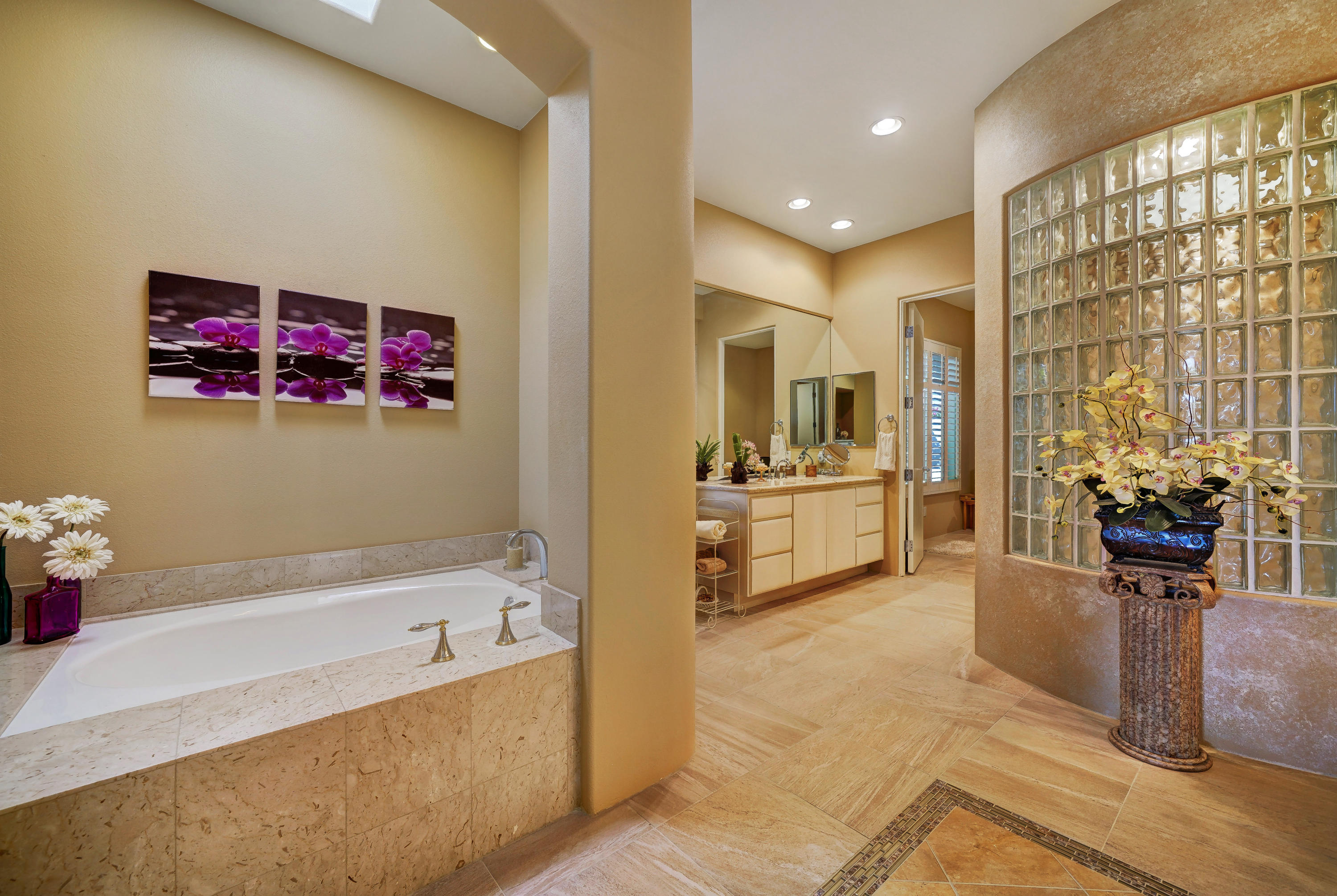268 Loch Lomond Road Rancho Mirage, CA 92270 - Photo 20 of 44 Photo-43