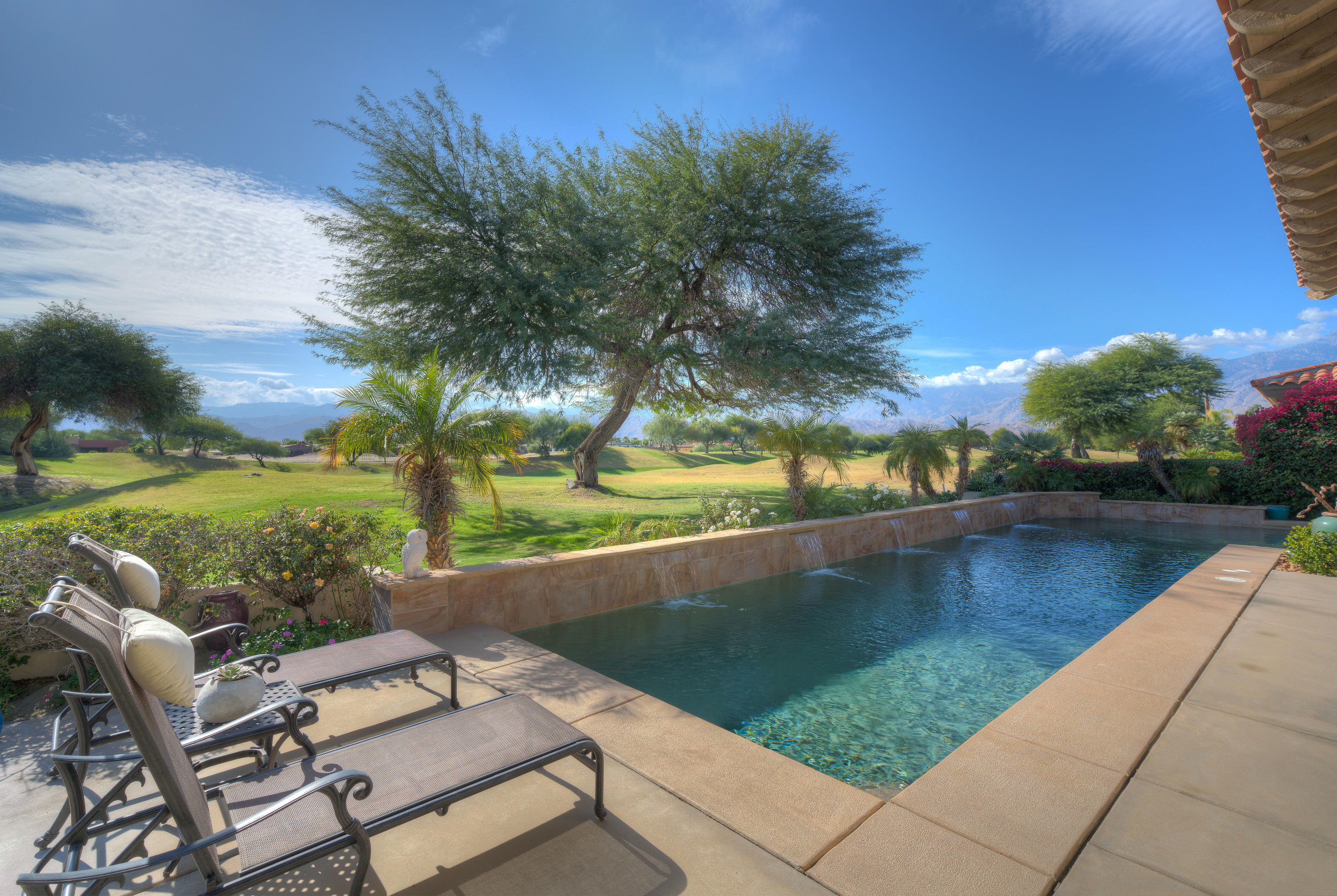 268 Loch Lomond Road Rancho Mirage, CA 92270 - Photo 5 of 44 Photo-25