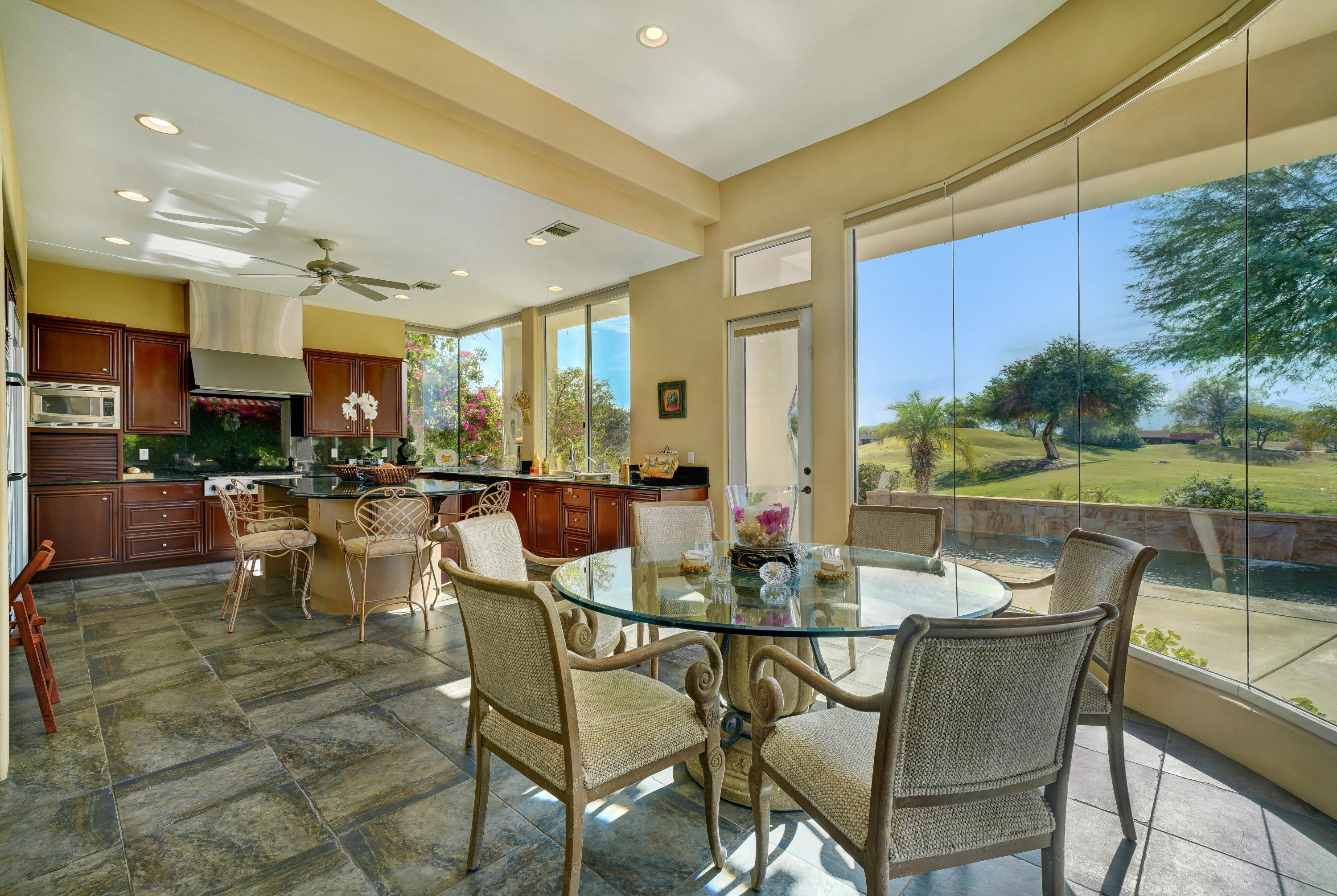 268 Loch Lomond Road Rancho Mirage, CA 92270 - Photo 10 of 44 Photo-34