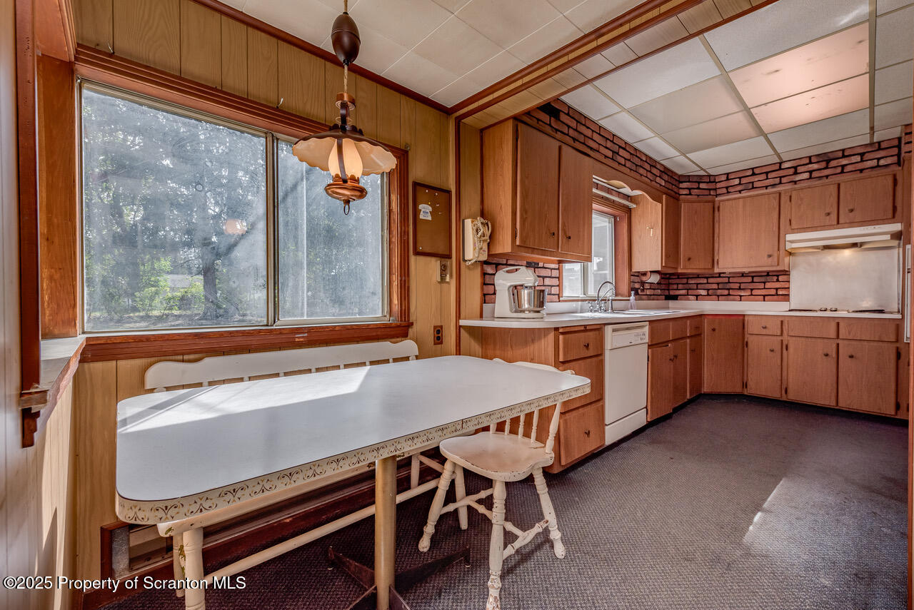 322 Bridge Street Old Forge, PA 18518 - Photo 5 of 12 322 Bridge-18