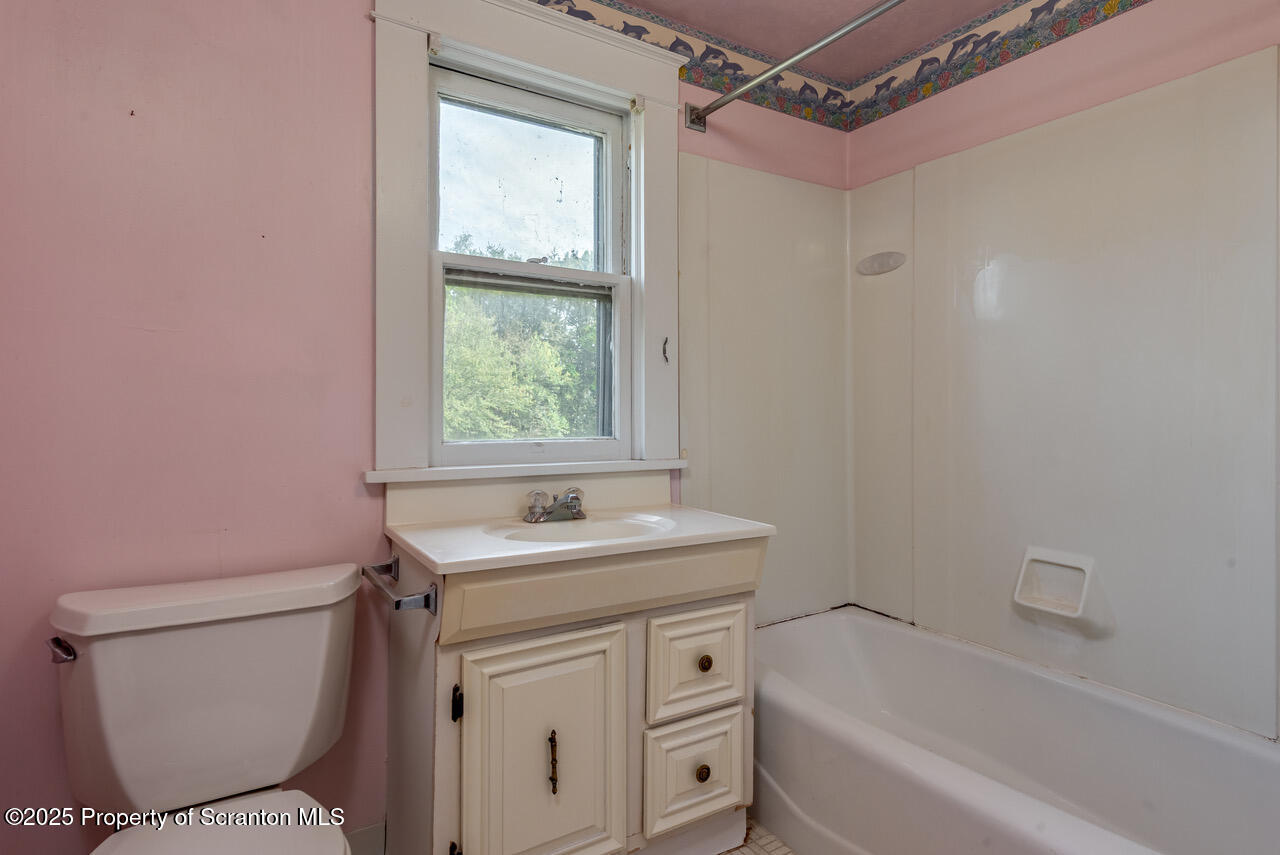 322 Bridge Street Old Forge, PA 18518 - Photo 10 of 12 322 Bridge-7