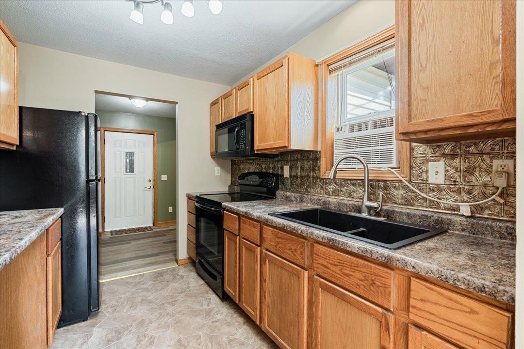 711 Southeast 13th Street Brainerd, MN 56401 - Photo 7 of 27