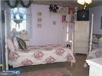 110 Rotterdam Road East Holland, PA 18966 - Photo 9 of 12 Bedroom 3