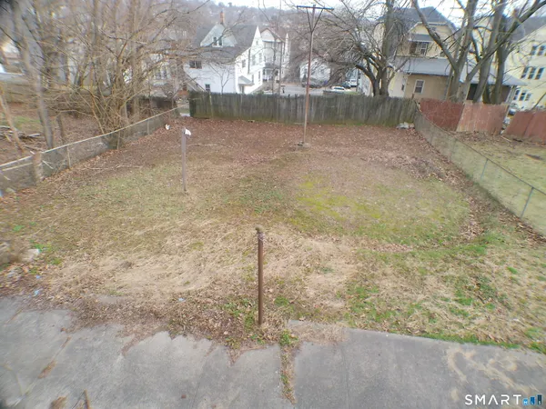 $2,250 | 150 Platt Street, Waterbury, CT 06704