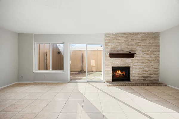 $2,150 | 11683 Village Pl Drive, Unit 258, Houston, TX 77077