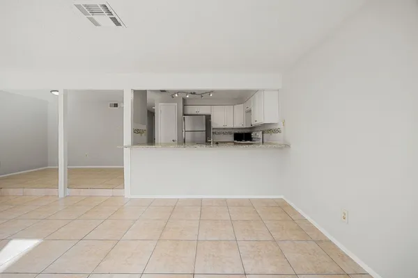 $2,150 | 11683 Village Pl Drive, Unit 258, Houston, TX 77077