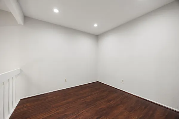 $2,150 | 11683 Village Pl Drive, Unit 258, Houston, TX 77077